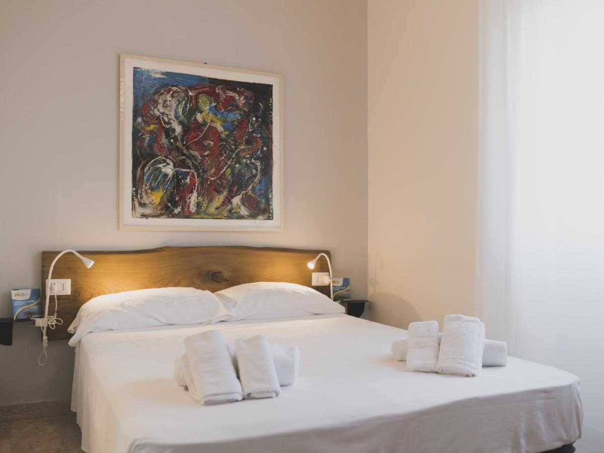סקאורי Minturnae Hotel מראה חיצוני תמונה