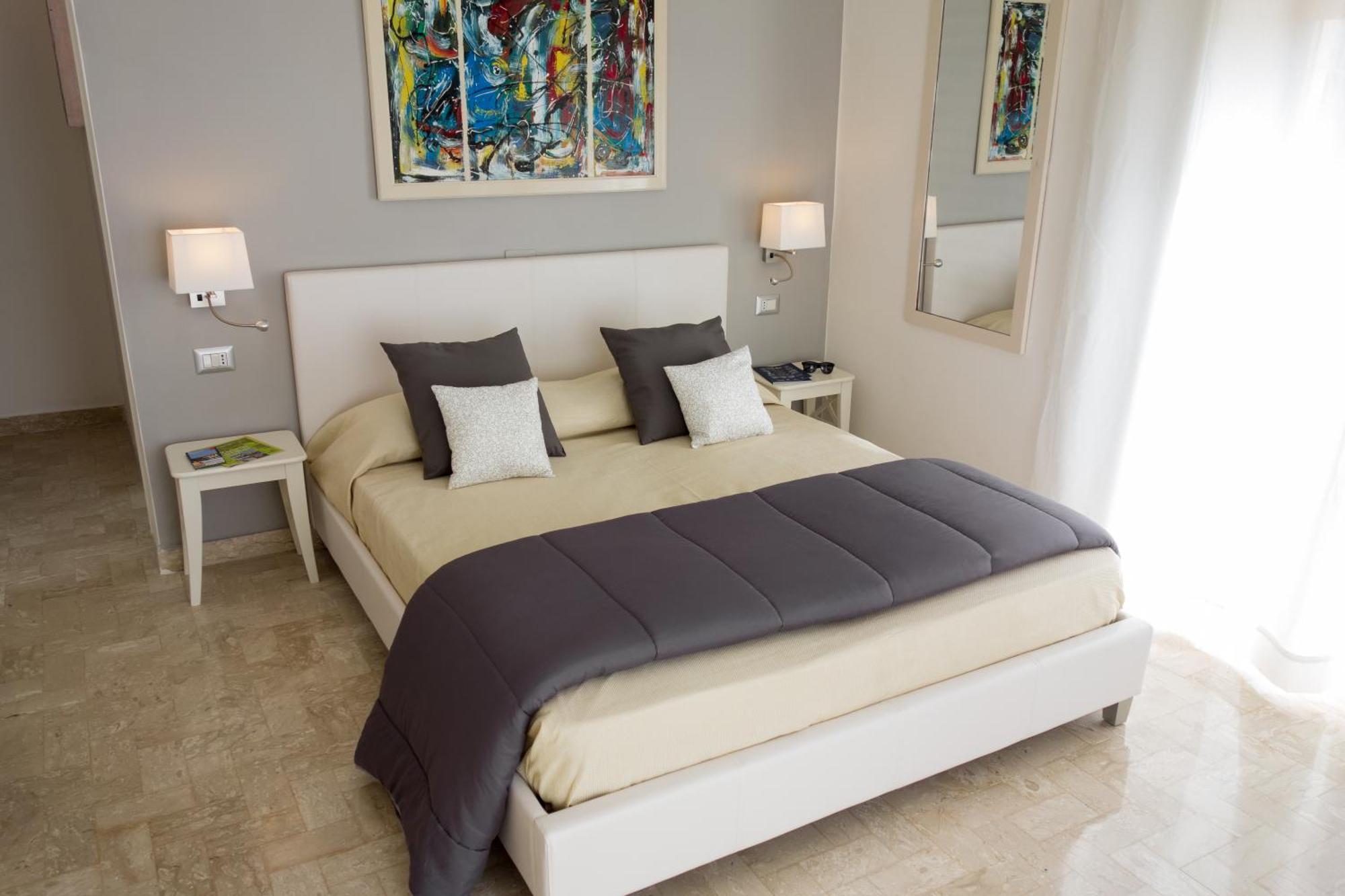סקאורי Minturnae Hotel מראה חיצוני תמונה