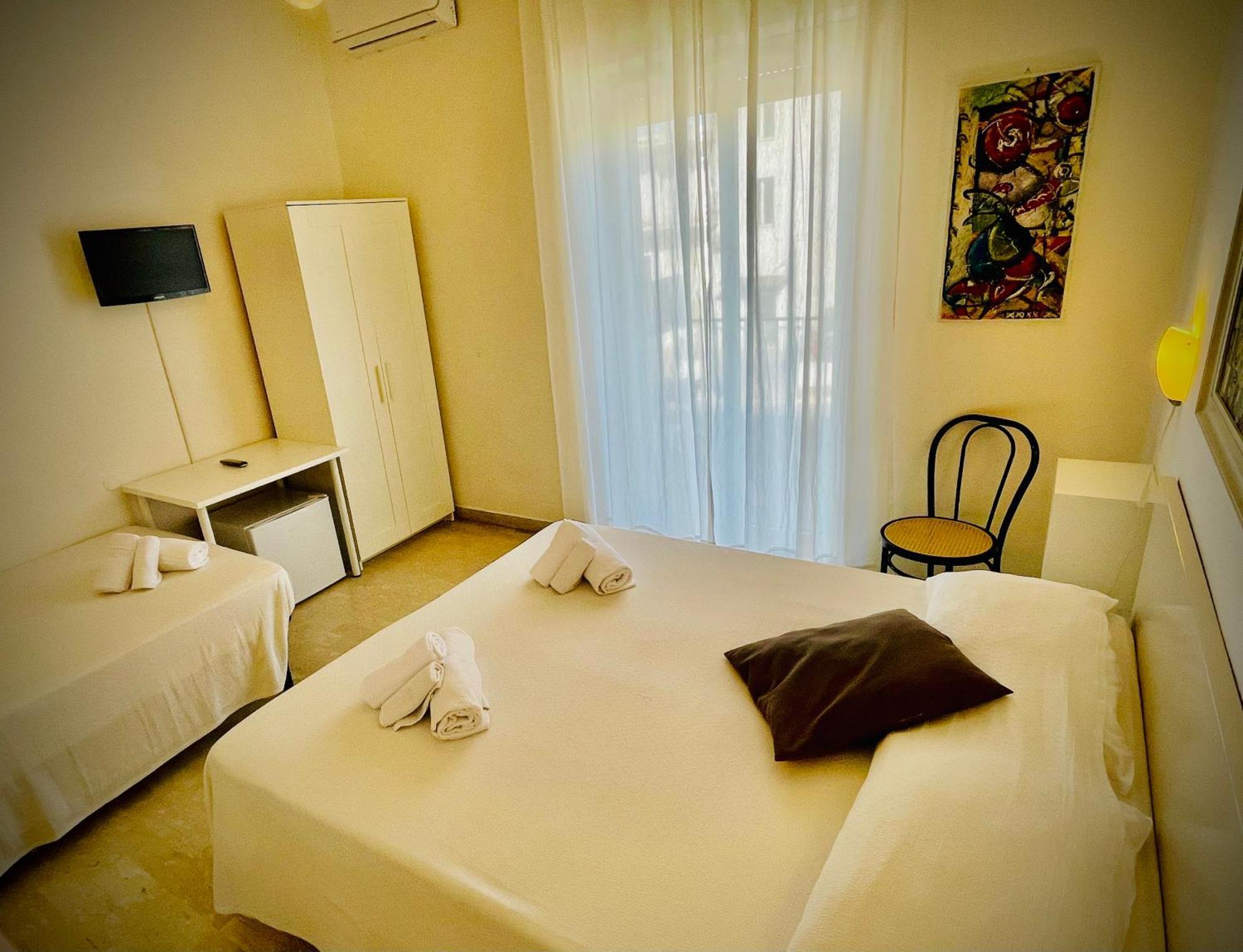 סקאורי Minturnae Hotel מראה חיצוני תמונה