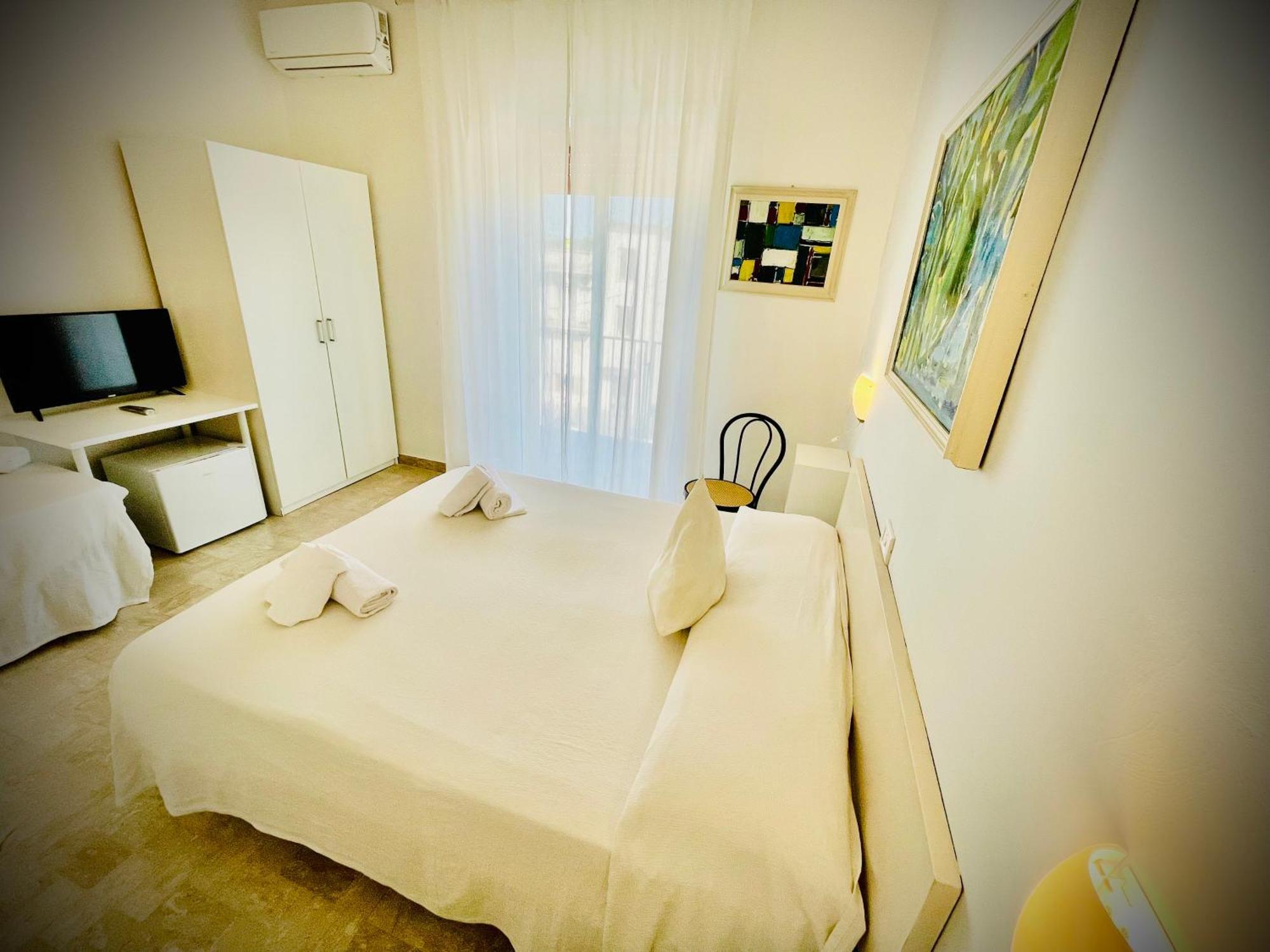 סקאורי Minturnae Hotel מראה חיצוני תמונה