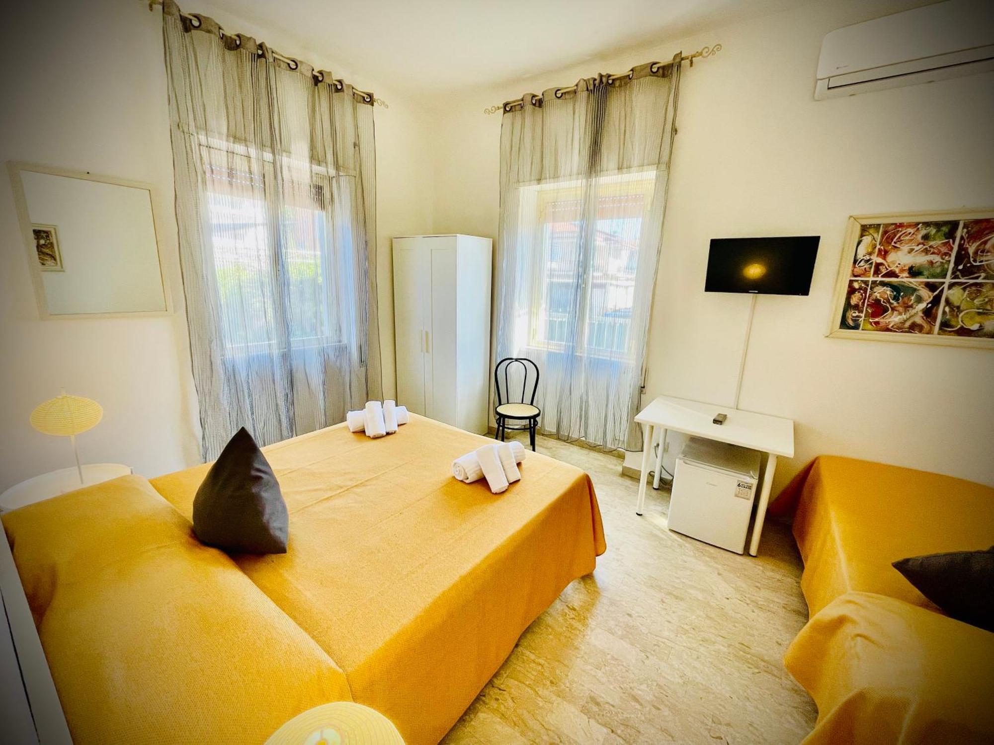סקאורי Minturnae Hotel מראה חיצוני תמונה
